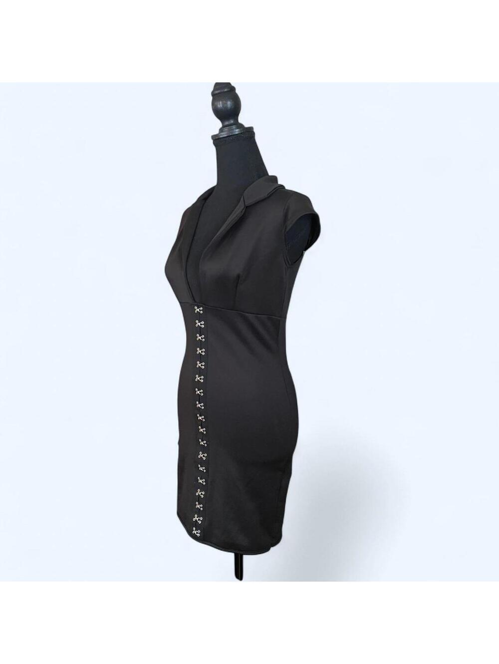 Black PrettyLittleThing bodycon mini dress hook and eye detail party Size 6 ๐ค - Picture 5 of 6